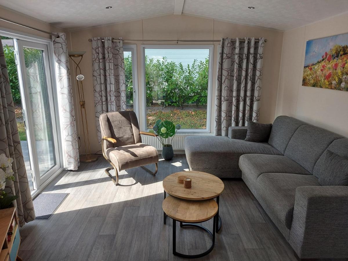 Chalet Wanama. Gelegen Op Het Vakantiepark Het Lierderholt Op De Veluwe. Villa Beekbergen Exteriör bild